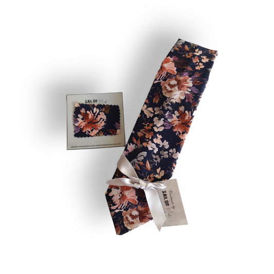 Floral Skinny Tie in Navy Blue Font / Garden Wedding Ties / Groom and Groomsmen Matching Ties